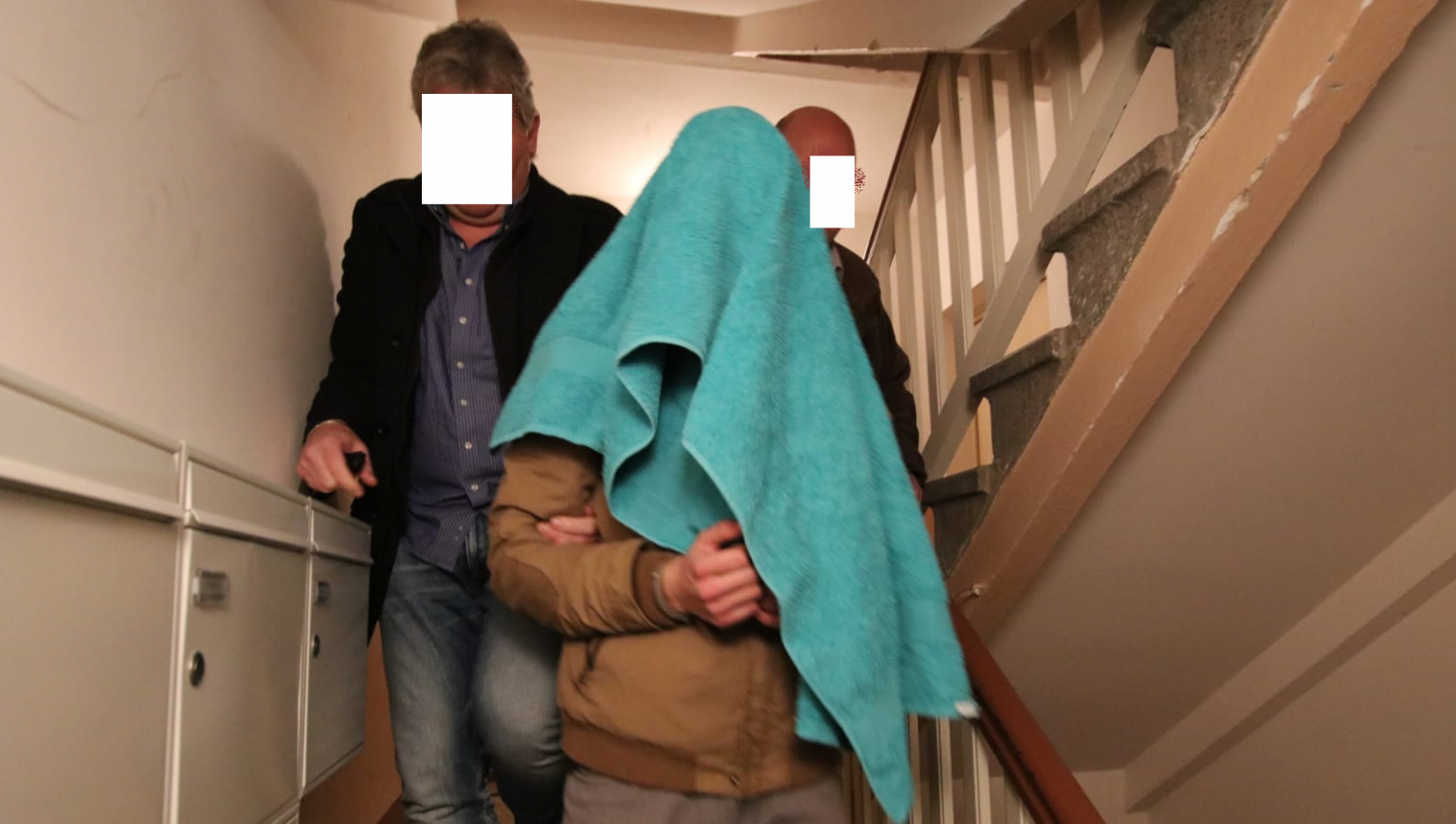 Mutmaßlicher TankstellenRäuber kommt in UHaft Du bist Halle Mutmaßlicher TankstellenRäuber kommt in UHaft Du bist Halle