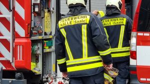 Anwohner in Heide-Nord rufen Feuerwehr wegen Brandgeruch – es war ein ...