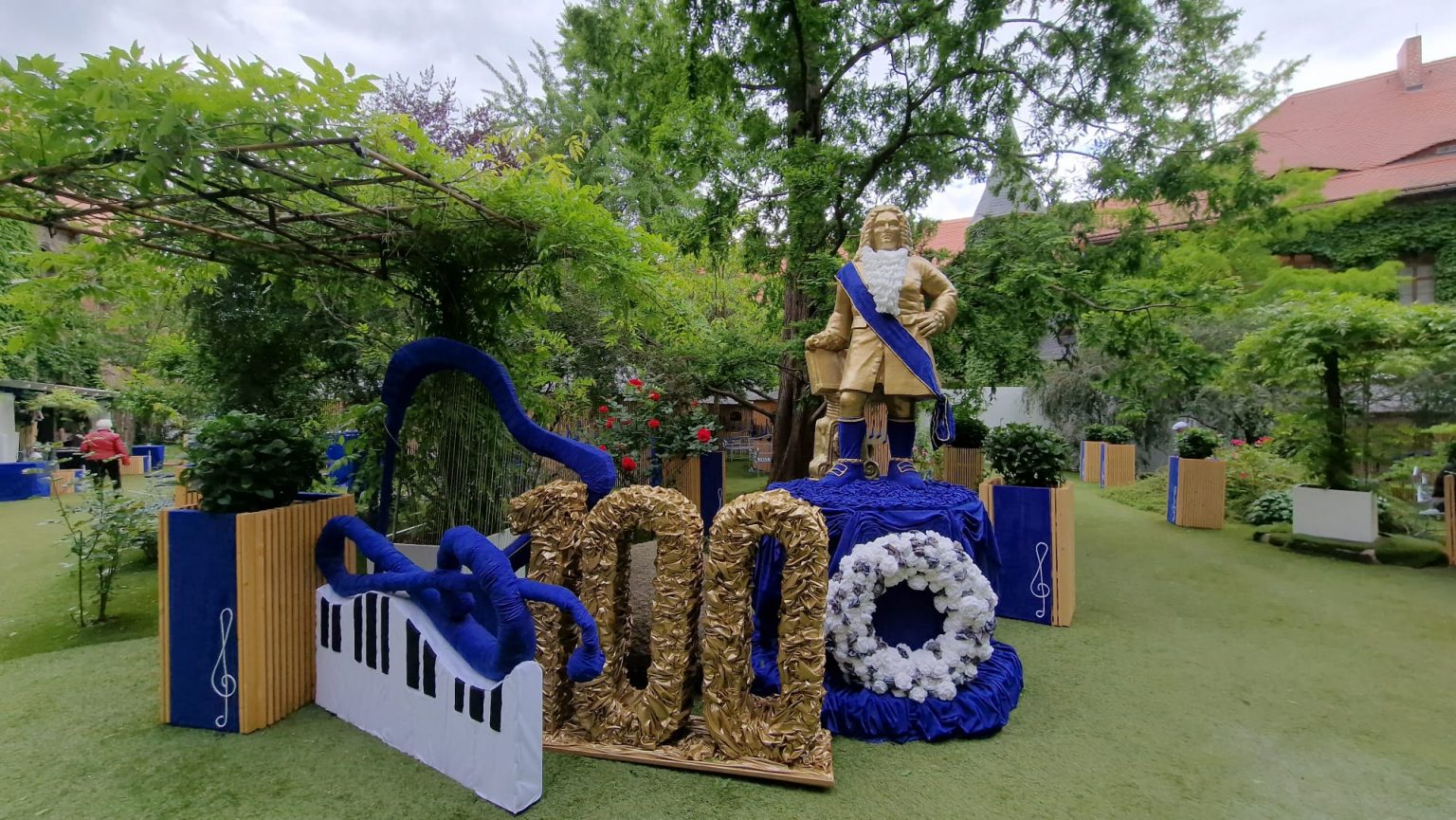 HändelAusstellung im Hof der Neuen Residenz hat wieder Du bist Halle HändelAusstellung im Hof der Neuen Residenz hat wieder Du bist Halle