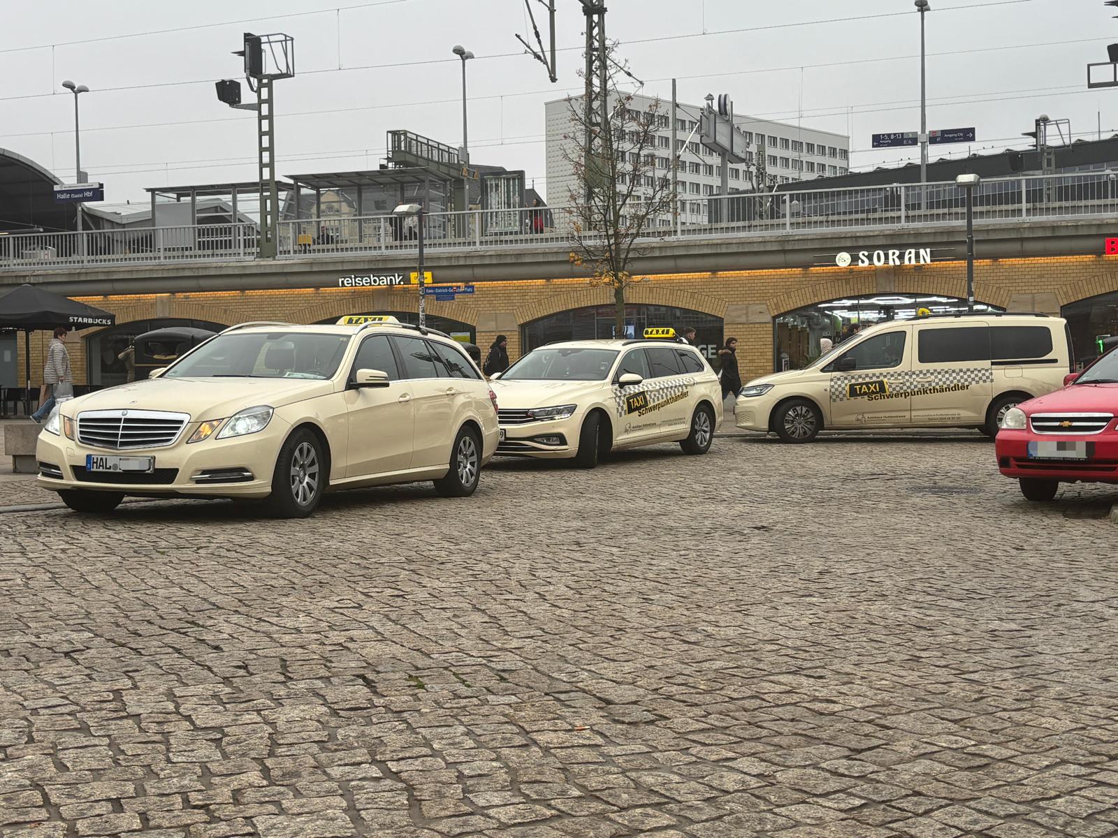 Symbolbild Taxi-Haltepunkt