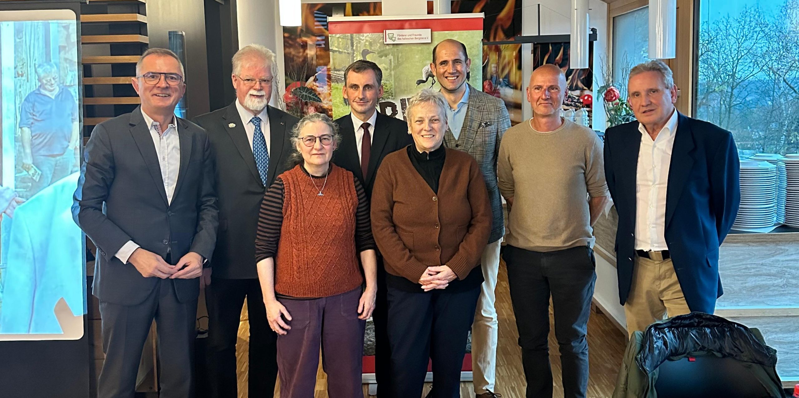 -ber-1-4-Millionen-Euro-f-r-den-Bergzoo-gesammelt-Zoo-F-rderverein-feiert-seinen-25-Geburtstag