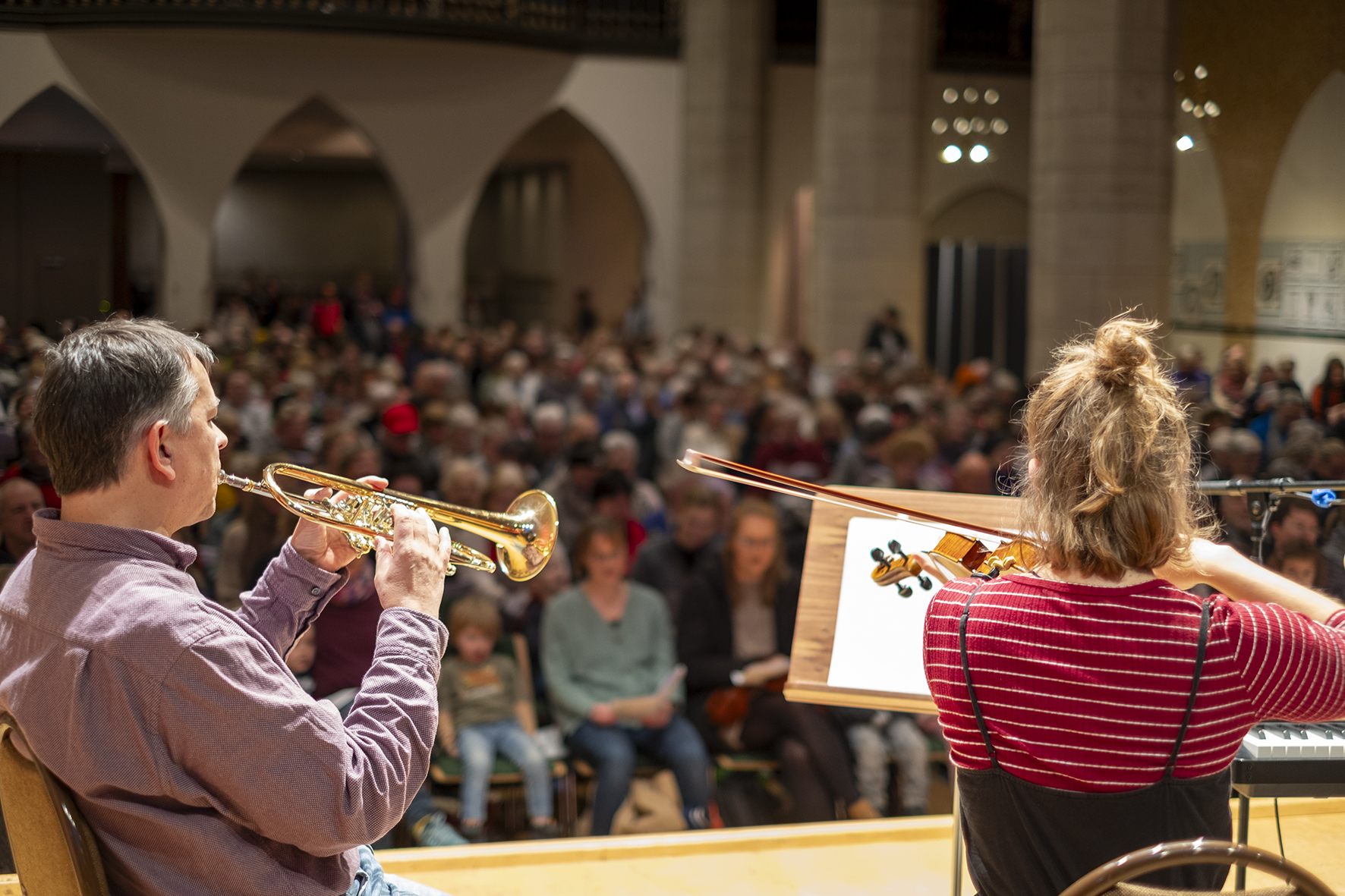 Weihnachtsliedersingen-mit-der-B-rgerstiftung-am-Mittwochabend-in-der-Ulrichskirche