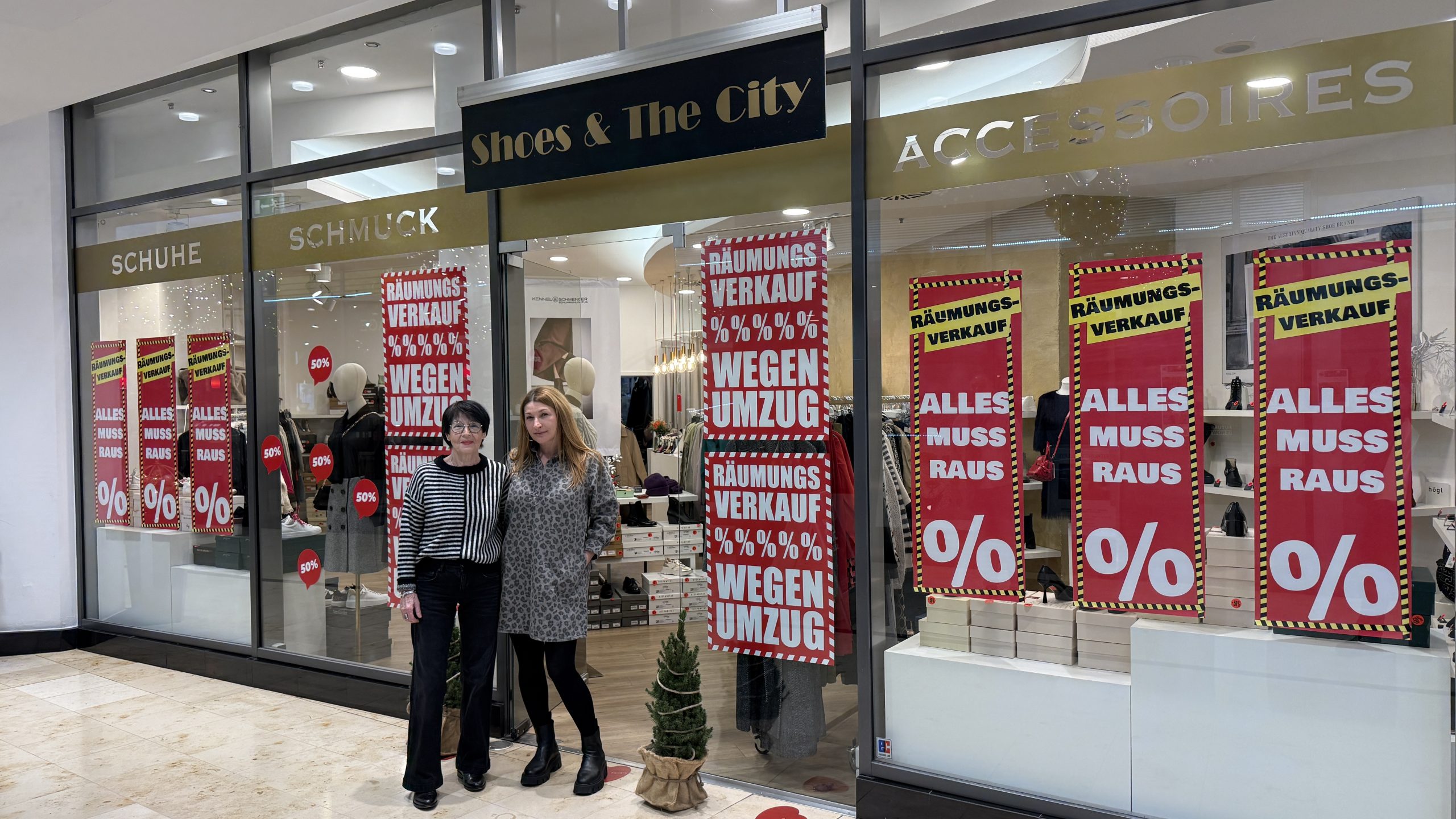 Satte-Rabatte-bei-Shoes-and-the-City-wegen-Umzug-Nach-21-Jahren-raus-aus-dem-Rolltreppencenter