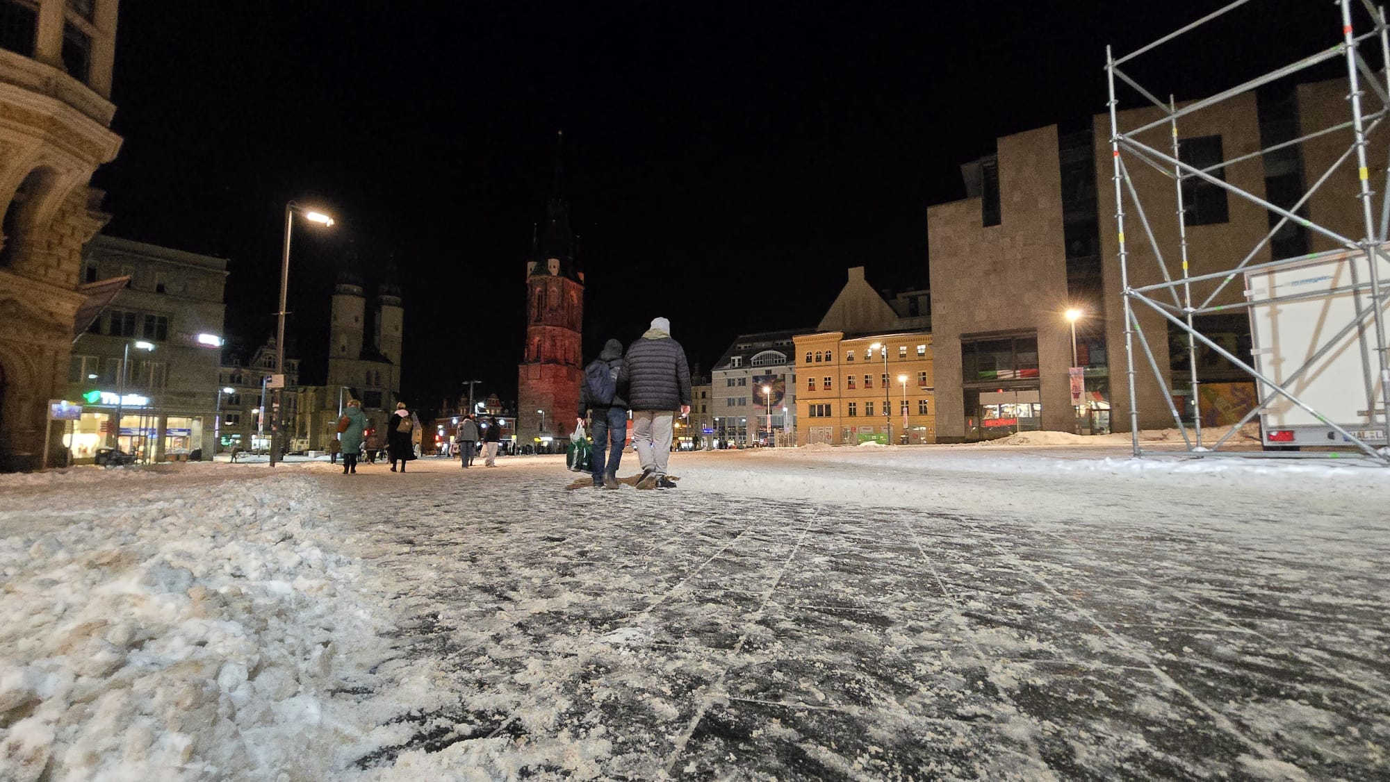 Wetterdienst-Warnung-ab-Montagmittag-bis-Dienstagfr-h-kann-es-extrem-glatt-werden