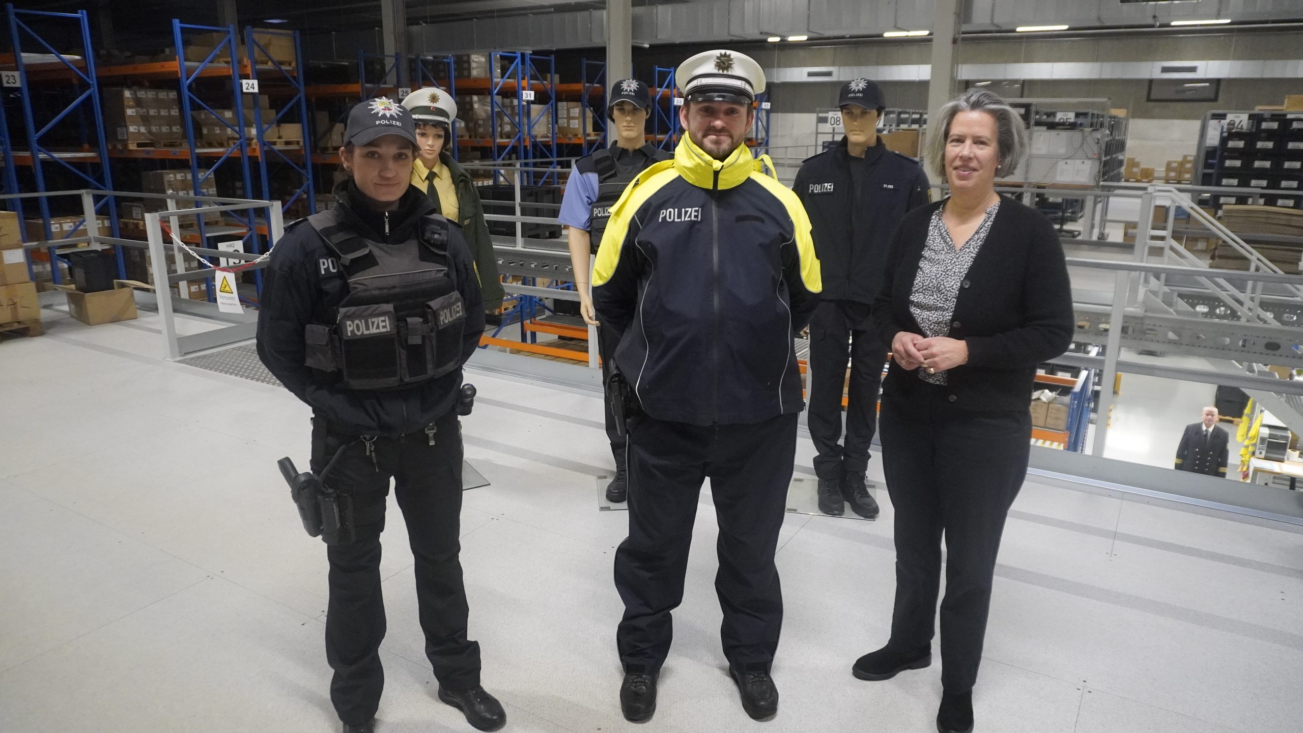 F-r-1-7-Millionen-Euro-Sachsen-Anhalts-Landespolizei-bekommt-neue-Dienstbekleidung