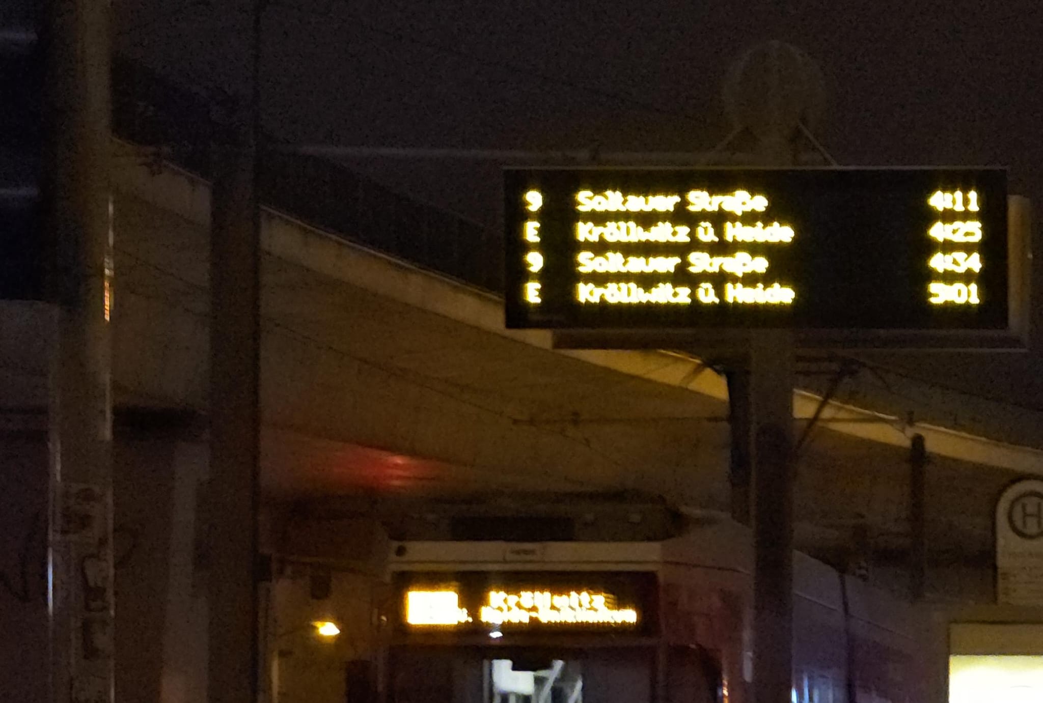 Nach-Streik-Stra-enbahn-und-Busverkehr-in-Halle-wieder-angerollt