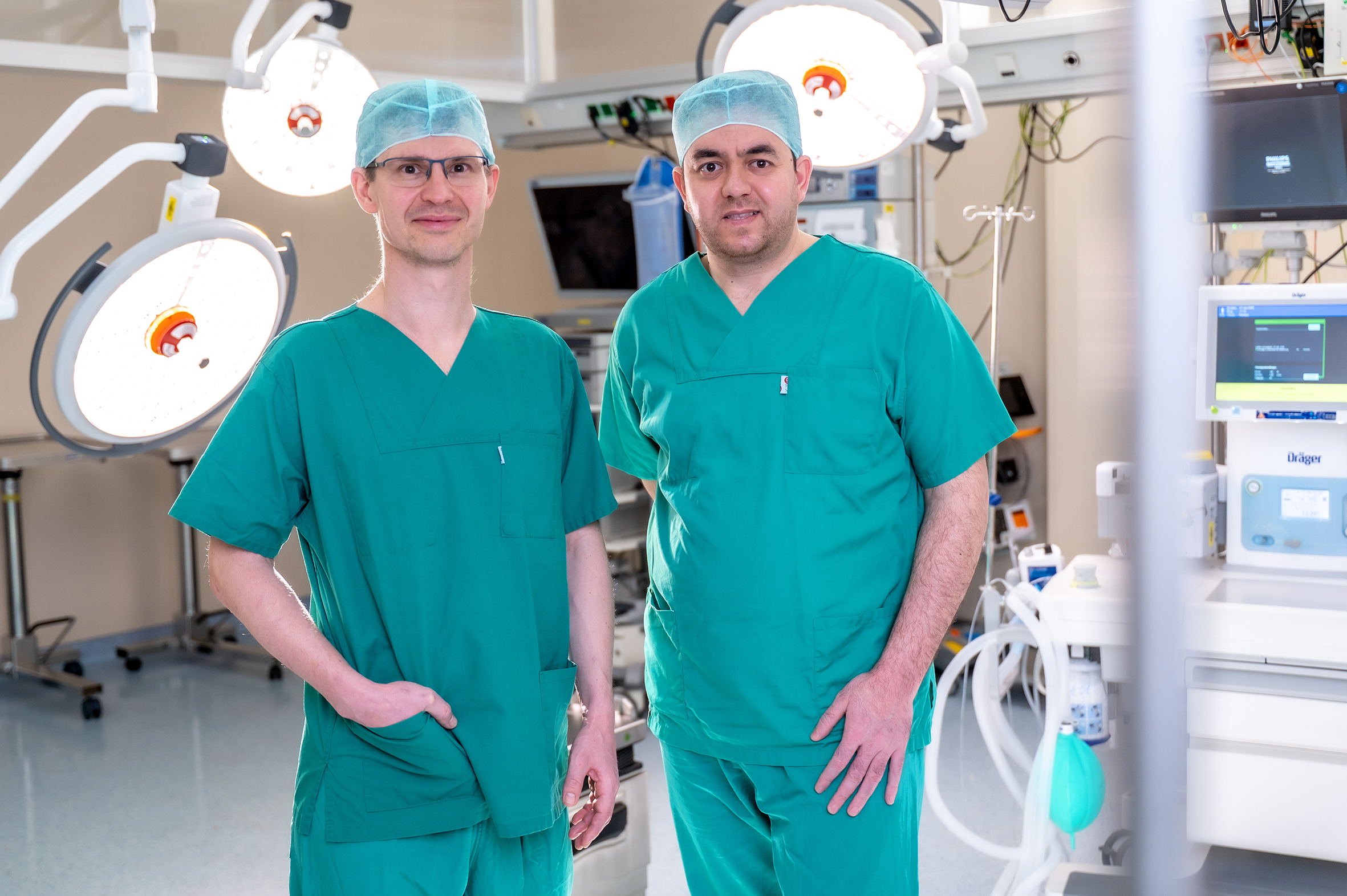 fortschritt-in-der-transplantationsmedizin-team-der-universit-tsmedizin-halle-nutzt-erstmals-maschinenperfusion-bei-spenderniere