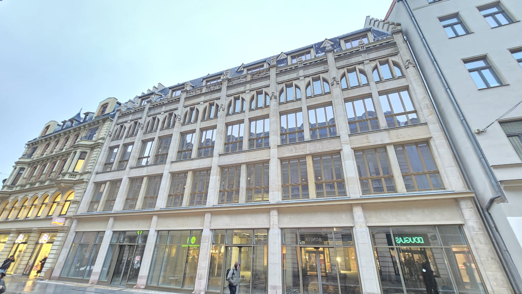 Ernsting-s-Family-und-Telekom-ziehen-in-saniertes-Kaufhaus-am-Boulevard